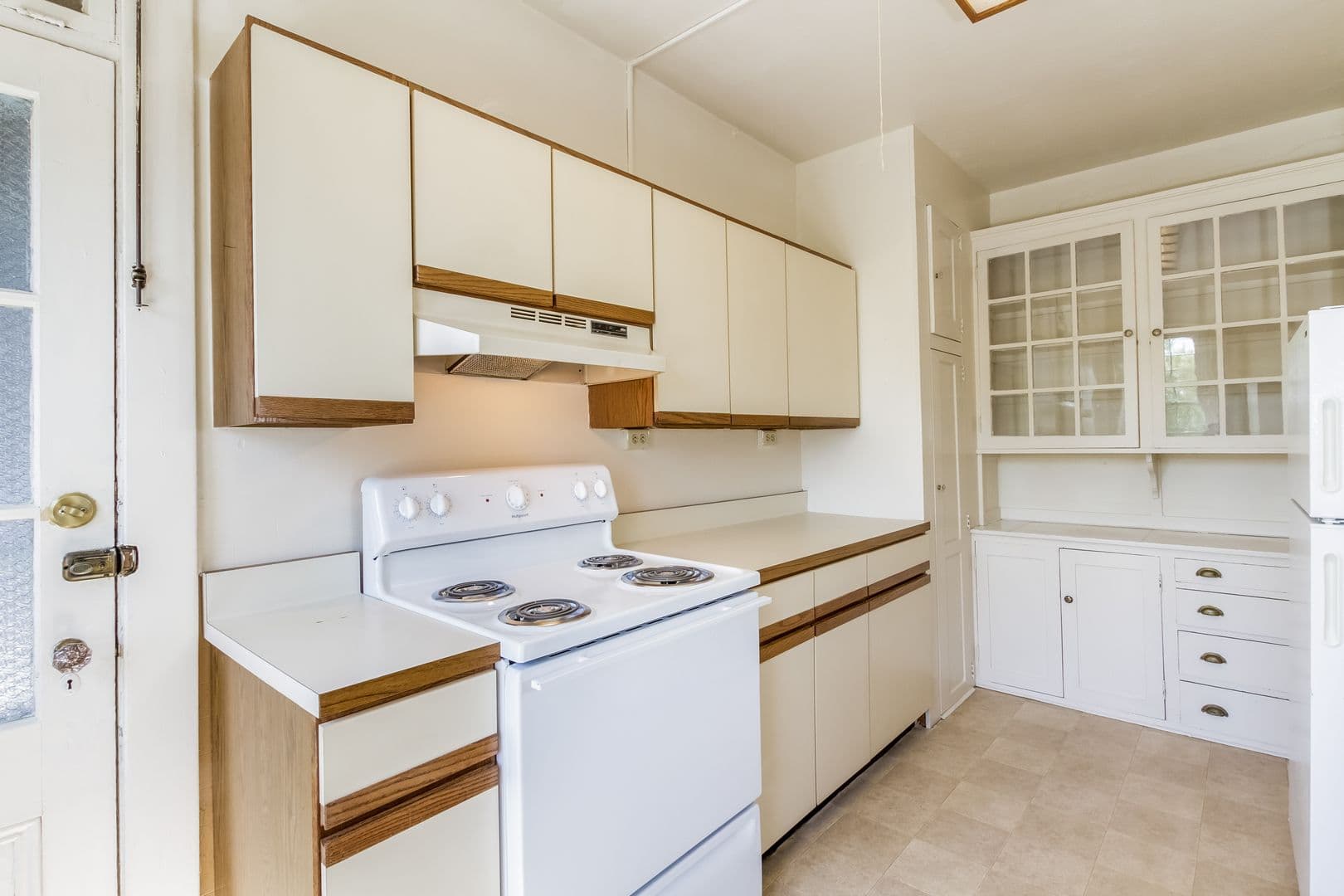 Springfield Apartment: 127-133 Sumner Avenue