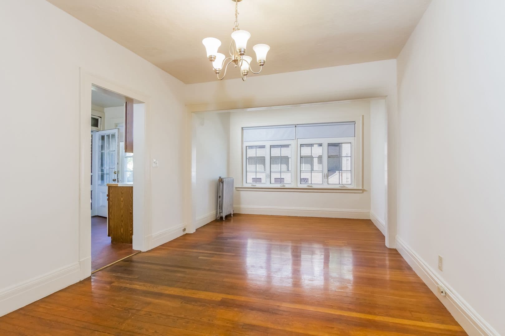 Springfield Apartment: 127-133 Sumner Avenue