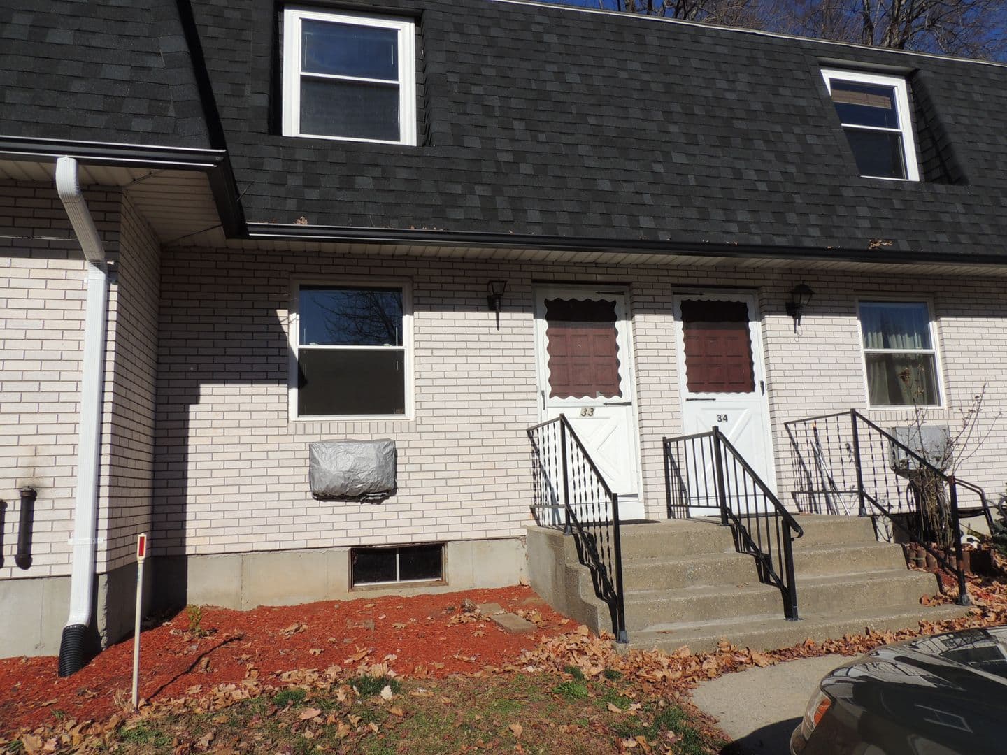 Westfield Townhome: 81 South Maple Street