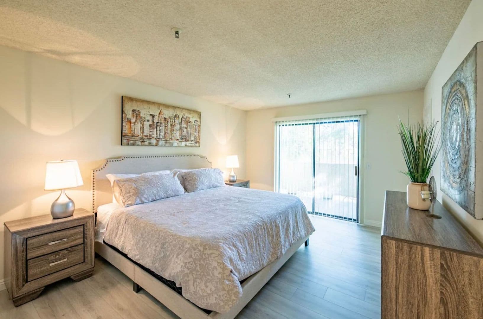 Pasadena Condo: 70 N. Catalina Ave.