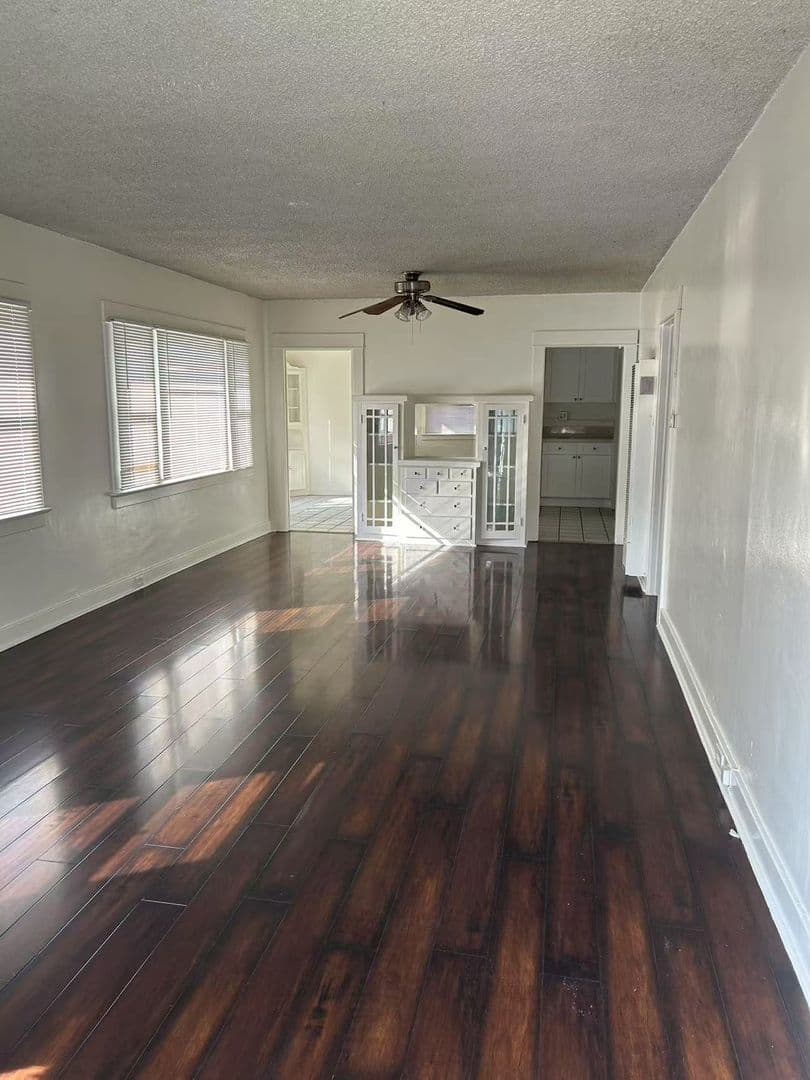 Long Beach Multiplex: 1033 Coronado Ave -