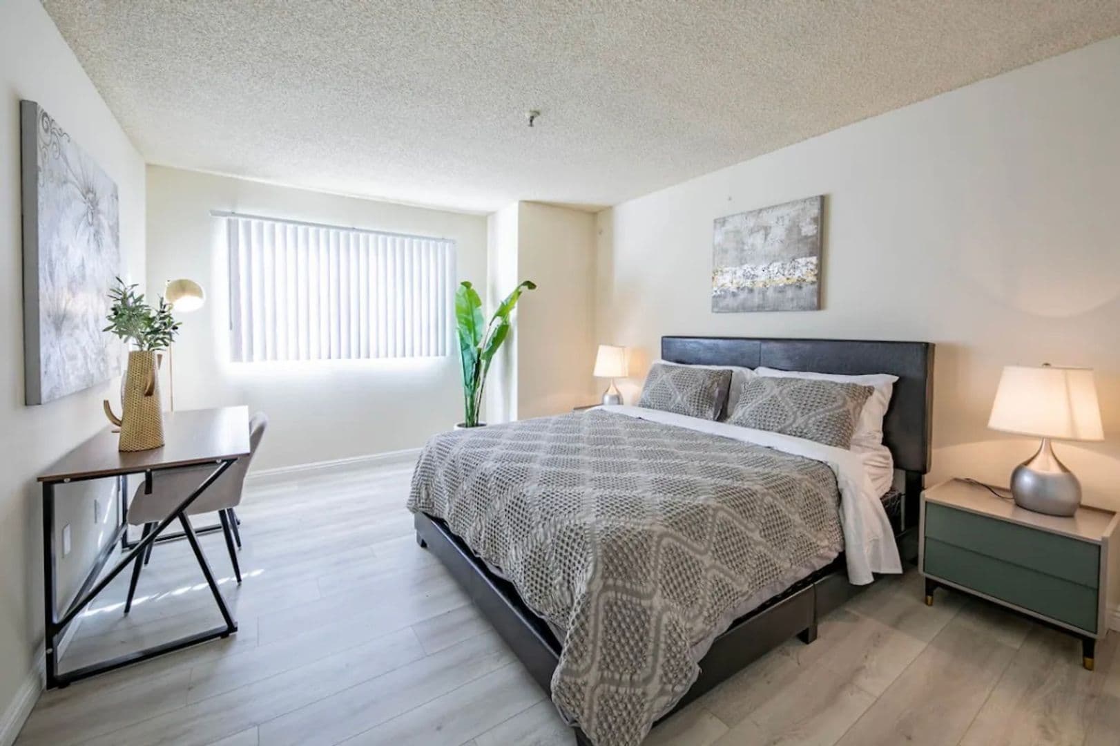Pasadena Condo: 70 N. Catalina Ave.