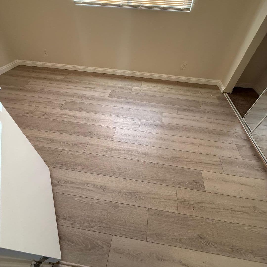 Sun Valley Apartment: 7642 Vineland Ave.