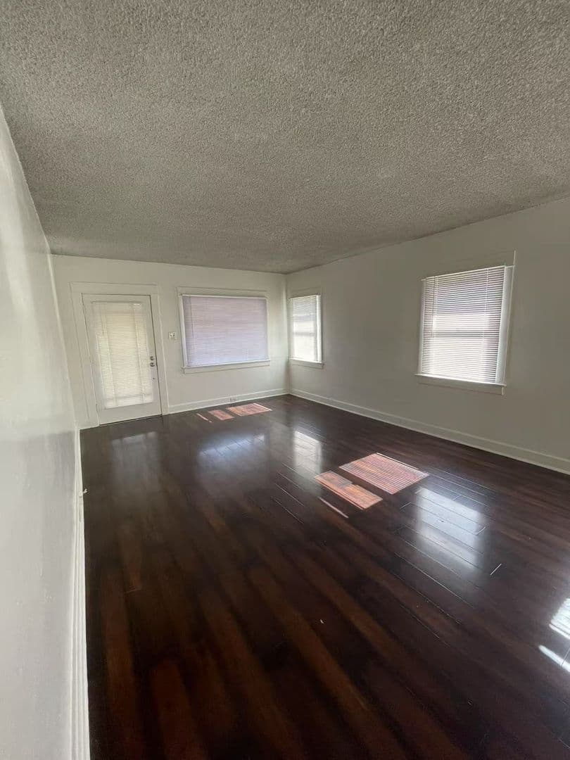 Long Beach Multiplex: 1033 Coronado Ave -