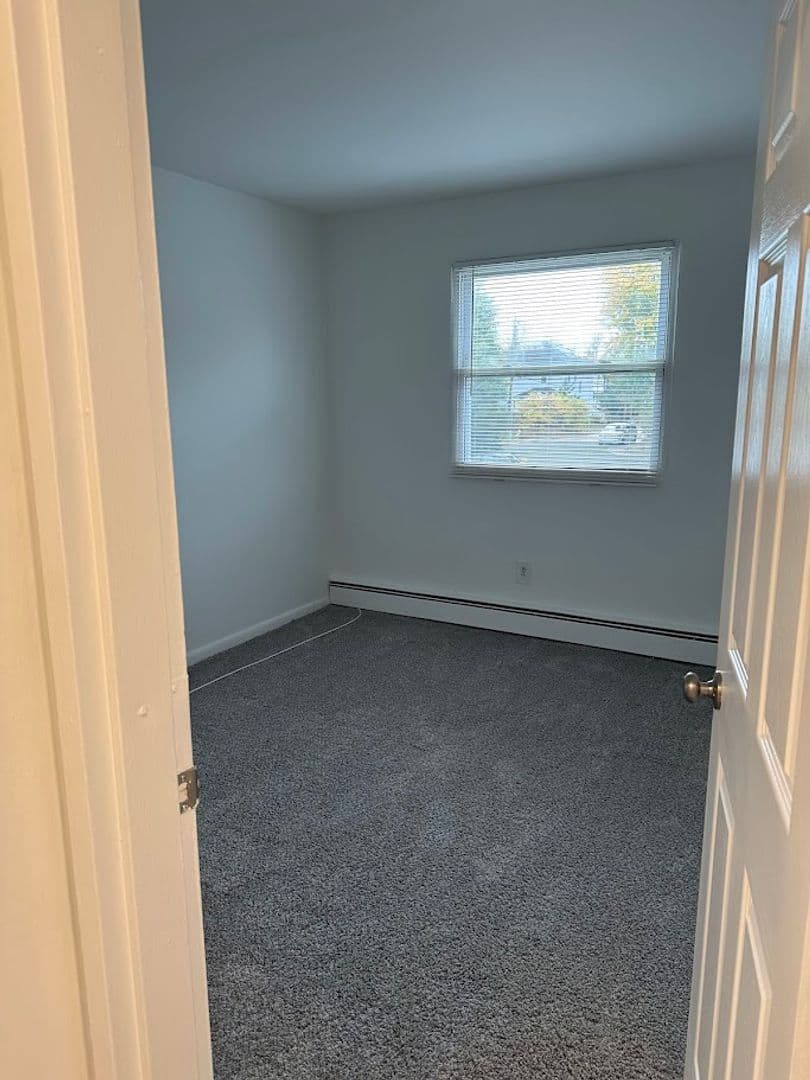 Laurel Springs Apartment: 1000 West Atlantic Avenue