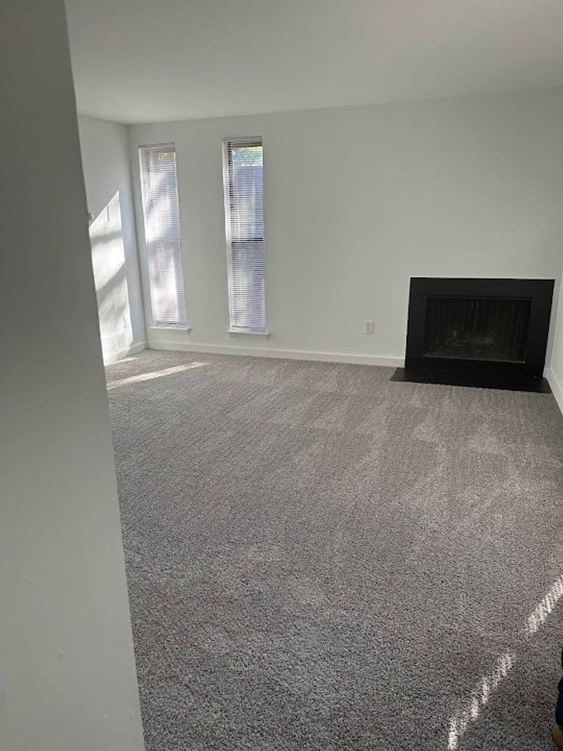 Lindenwold Apartment: 1990 Laurel Rd
