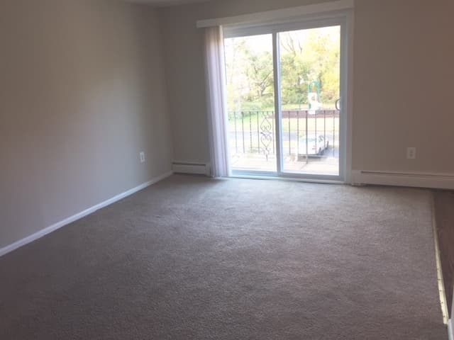 Stratford Apartment: 506 South White Horse Pike