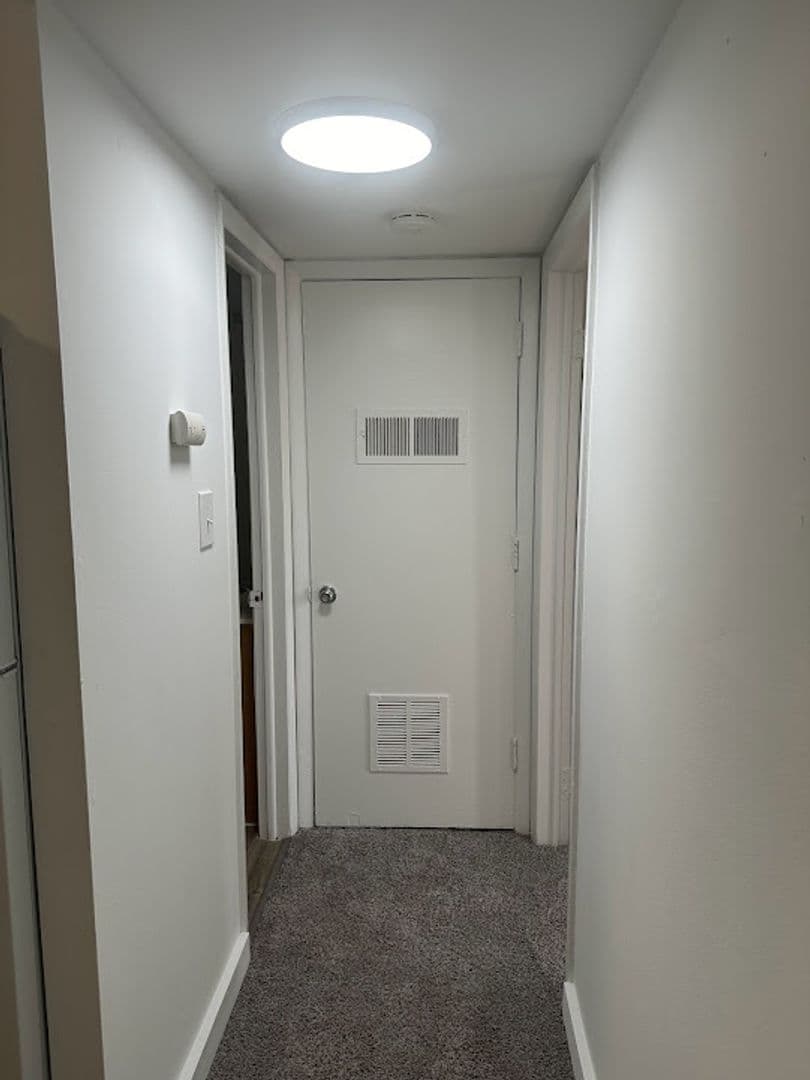 Lindenwold Apartment: 1990 Laurel Rd