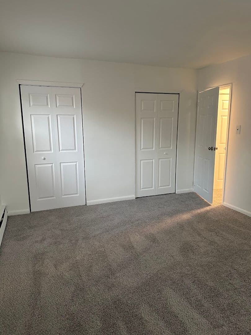 Laurel Springs Apartment: 1000 West Atlantic Avenue
