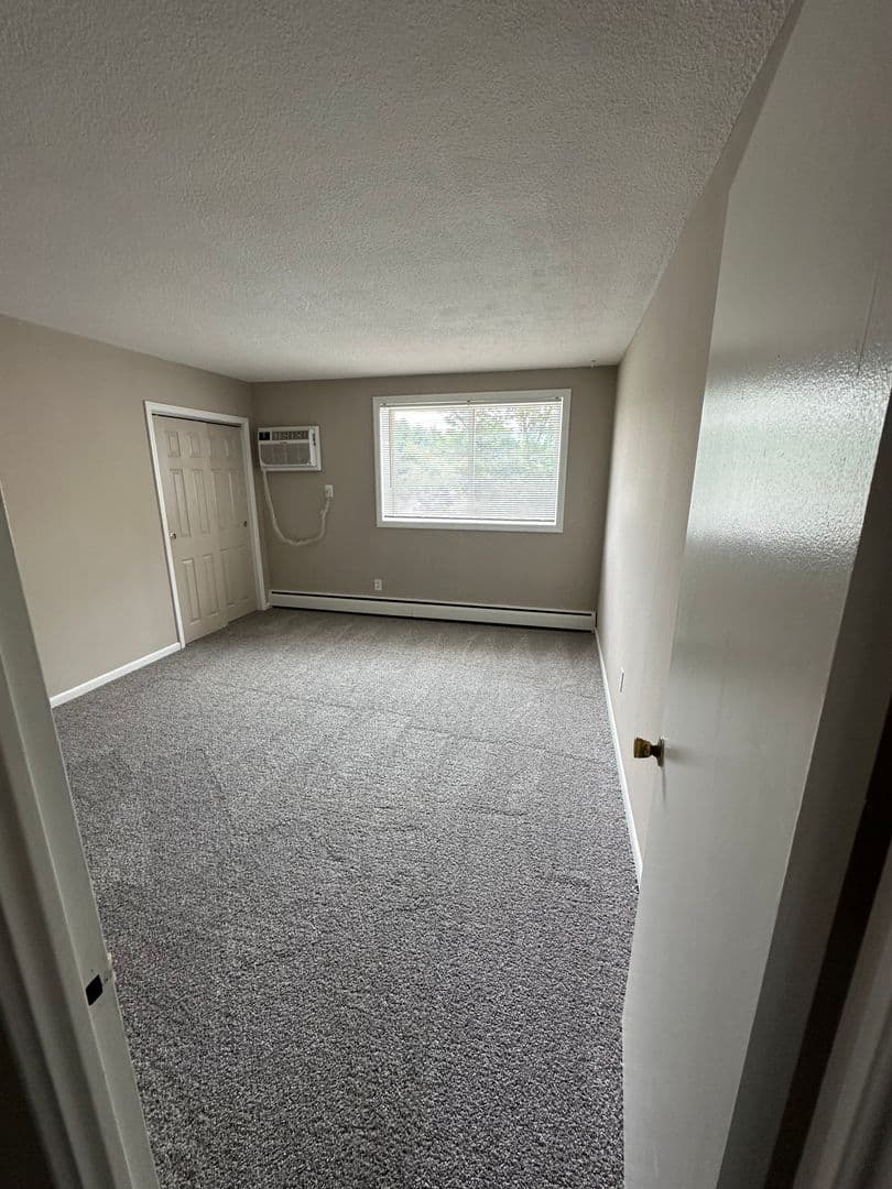 Audubon Apartment: 35 South White Horse Pike