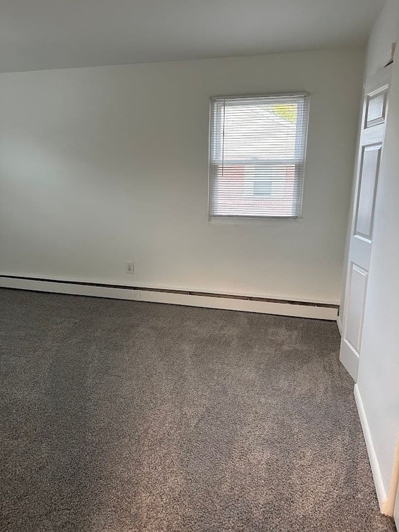 Laurel Springs Apartment: 1000 West Atlantic Avenue