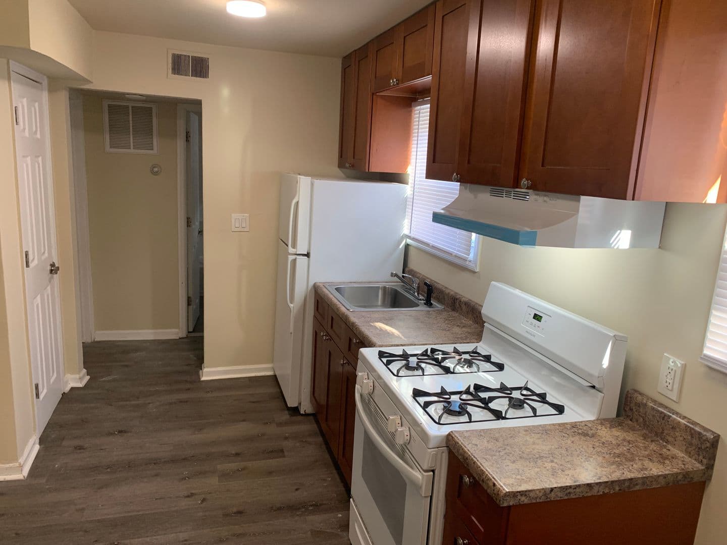 Long Branch Apartment: 175 Long Branch Avenue