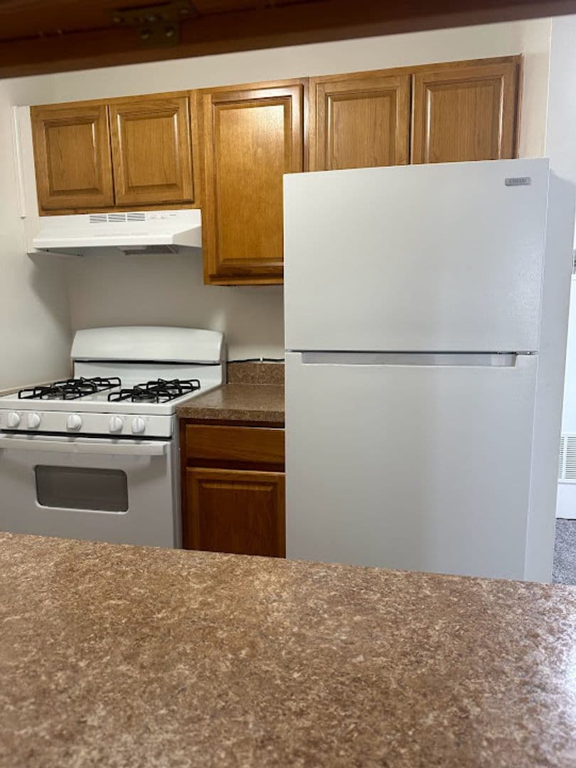 Lindenwold Apartment: 1990 Laurel Rd