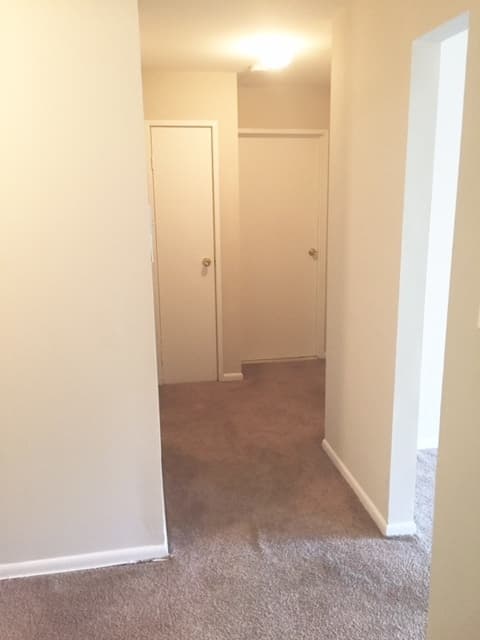 Stratford Apartment: 506 South White Horse Pike