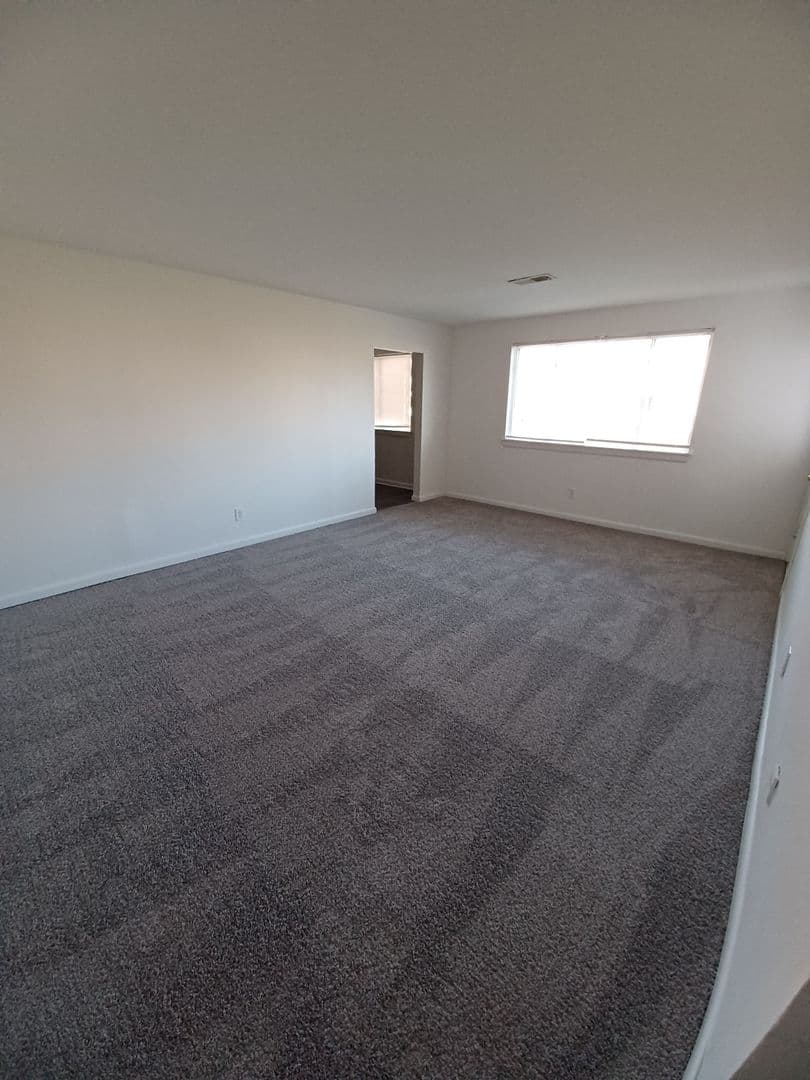 Bellmawr Apartment: 928 Creek Road C-02