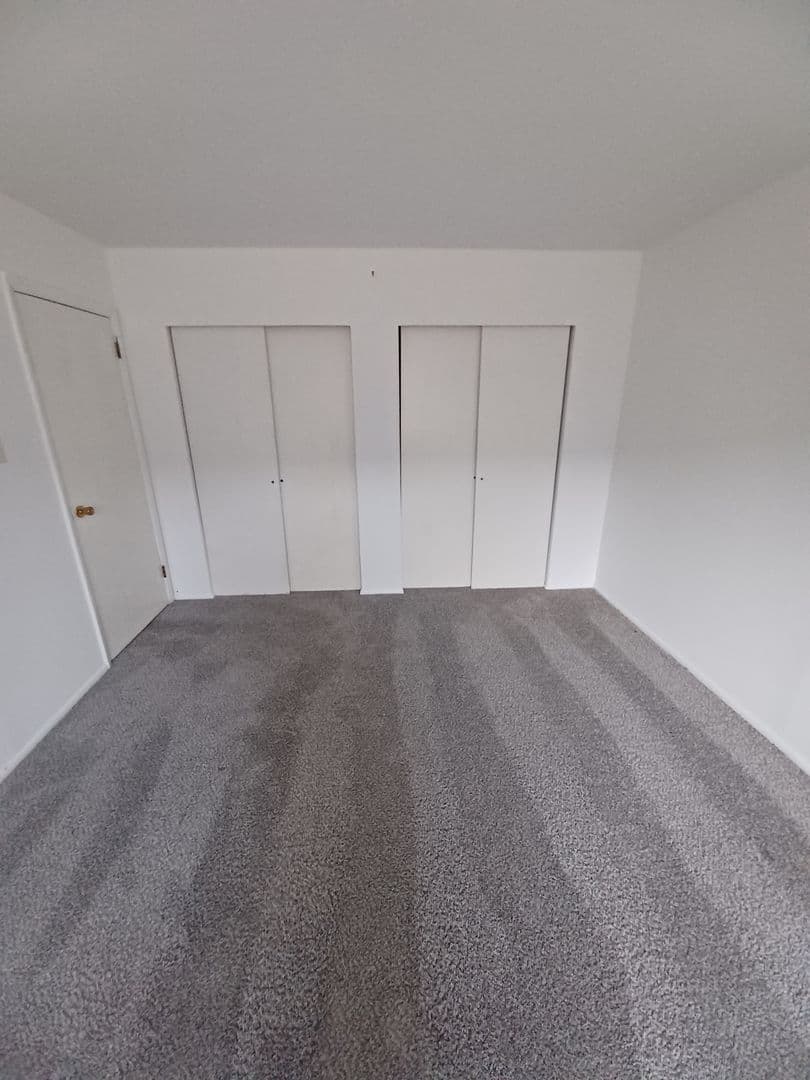 Bellmawr Apartment: 928 Creek Road