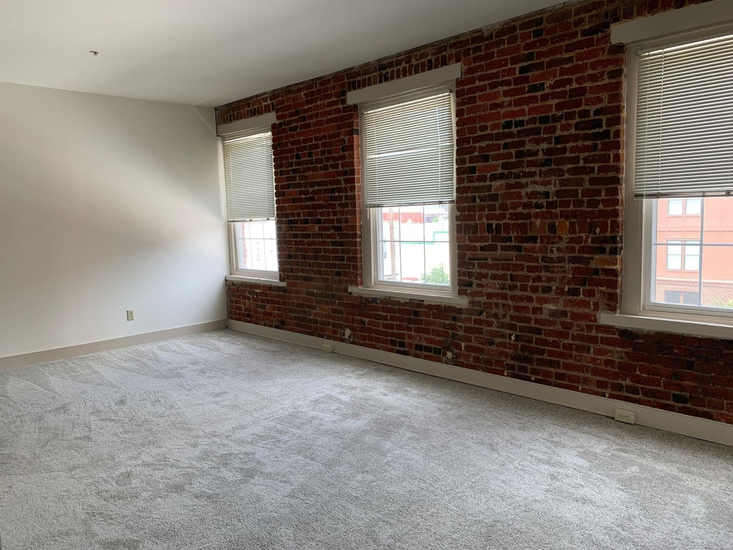 Richmond Apartment: 2006 E. Franklin Street