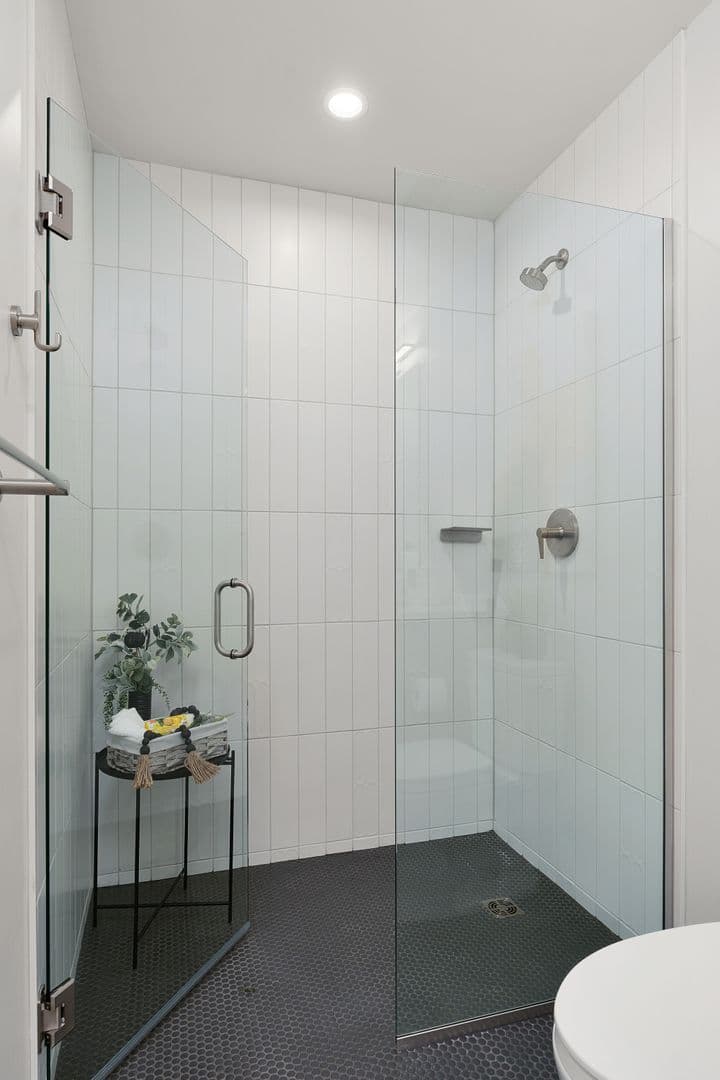 Chattanooga Apartment: 1939 Central Avenue