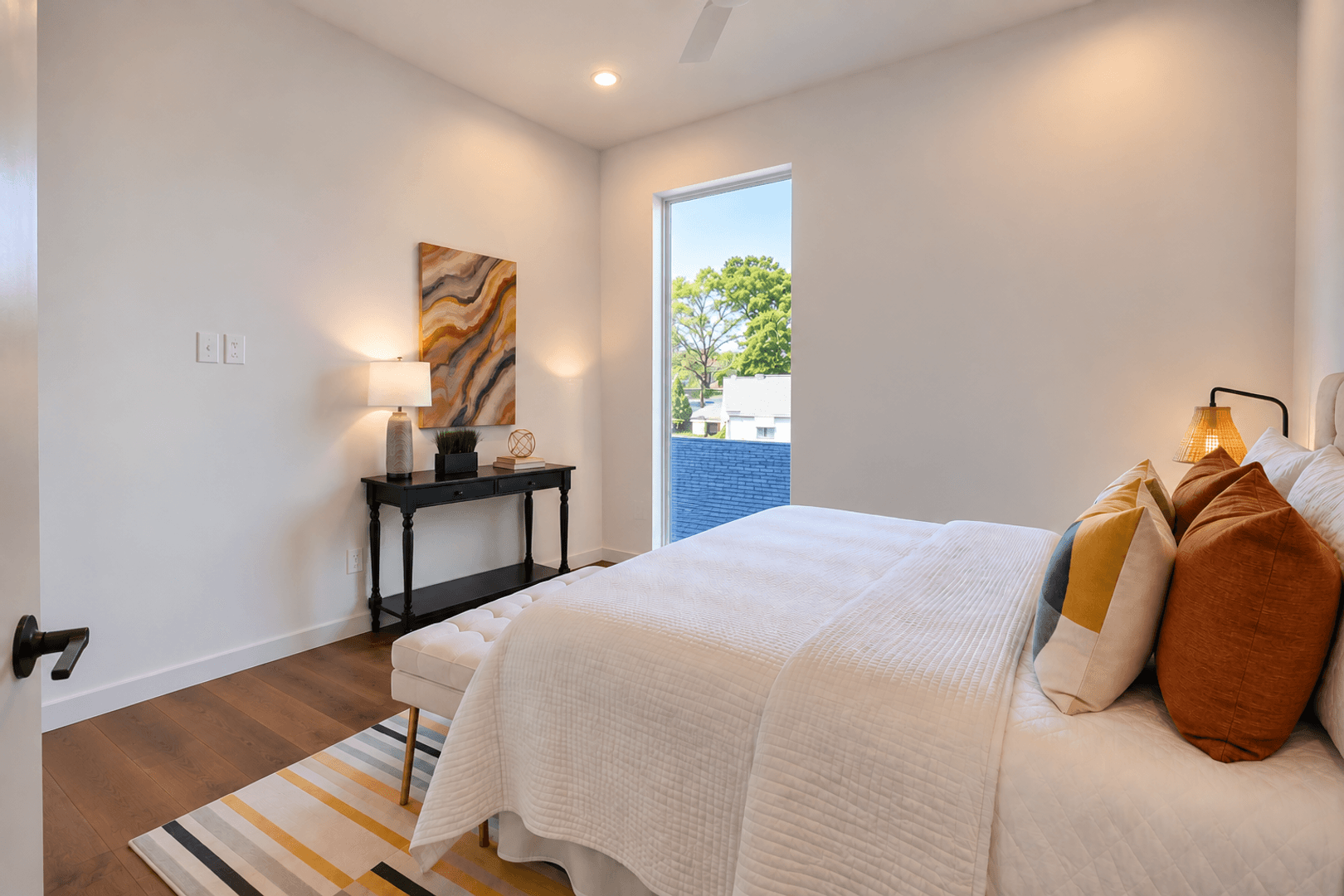 Chattanooga Apartment: 1939 Central Avenue