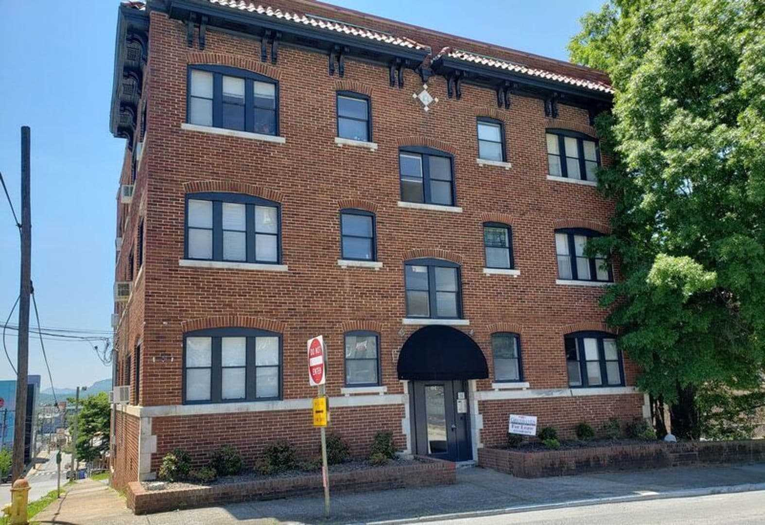 Chattanooga Apartment: 324 E. 8th Street