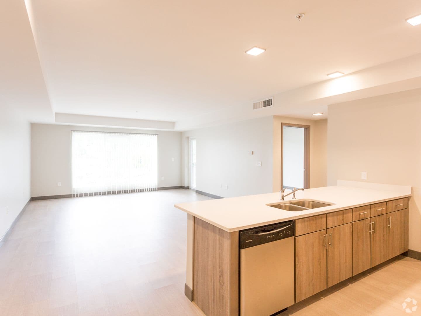 Chattanooga Apartment: 20 Cherokee Blvd