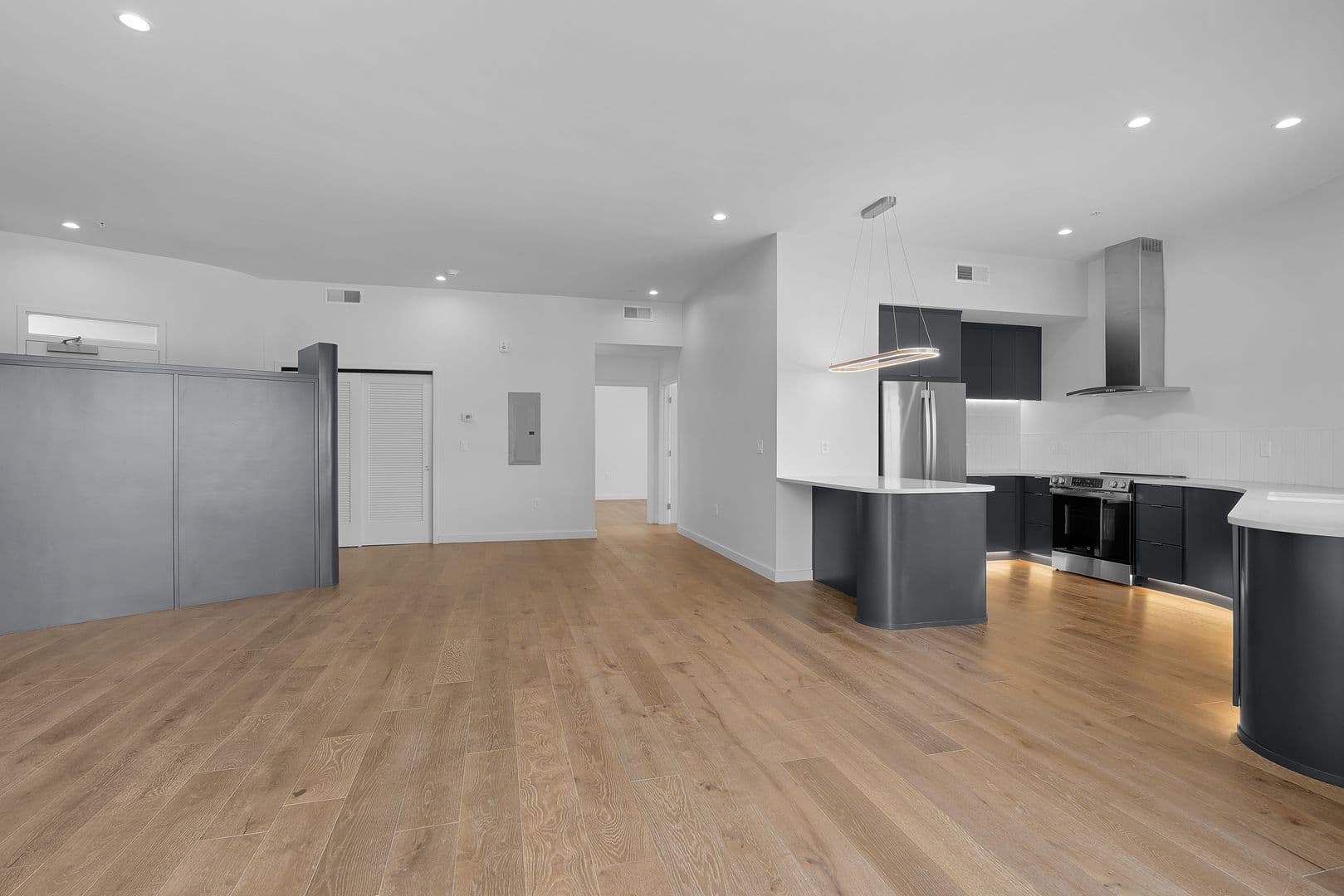 Chattanooga Apartment: 1939 Central Avenue
