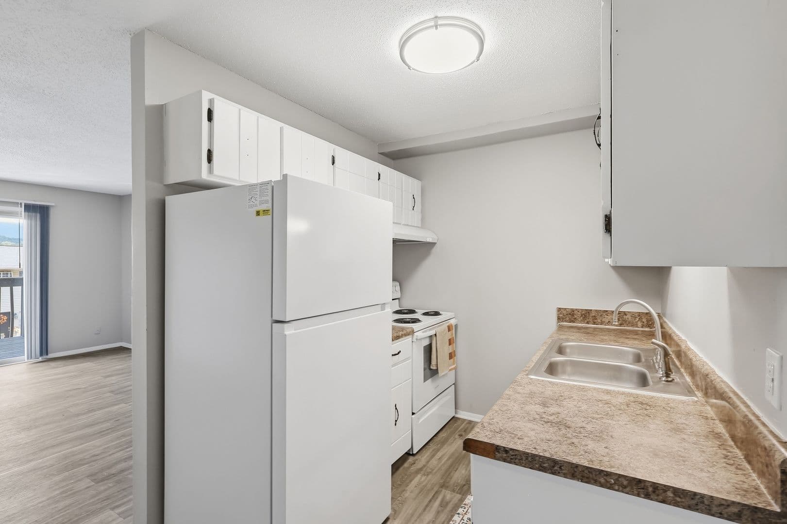 Red Bank Apartment: 220 Culver Street