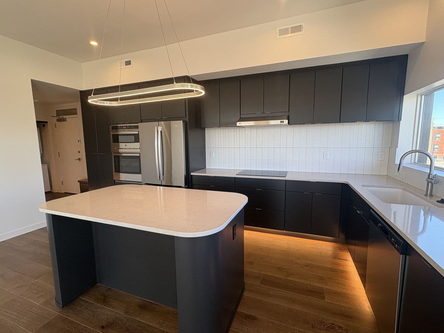 Chattanooga Apartment: 1939 Central Avenue