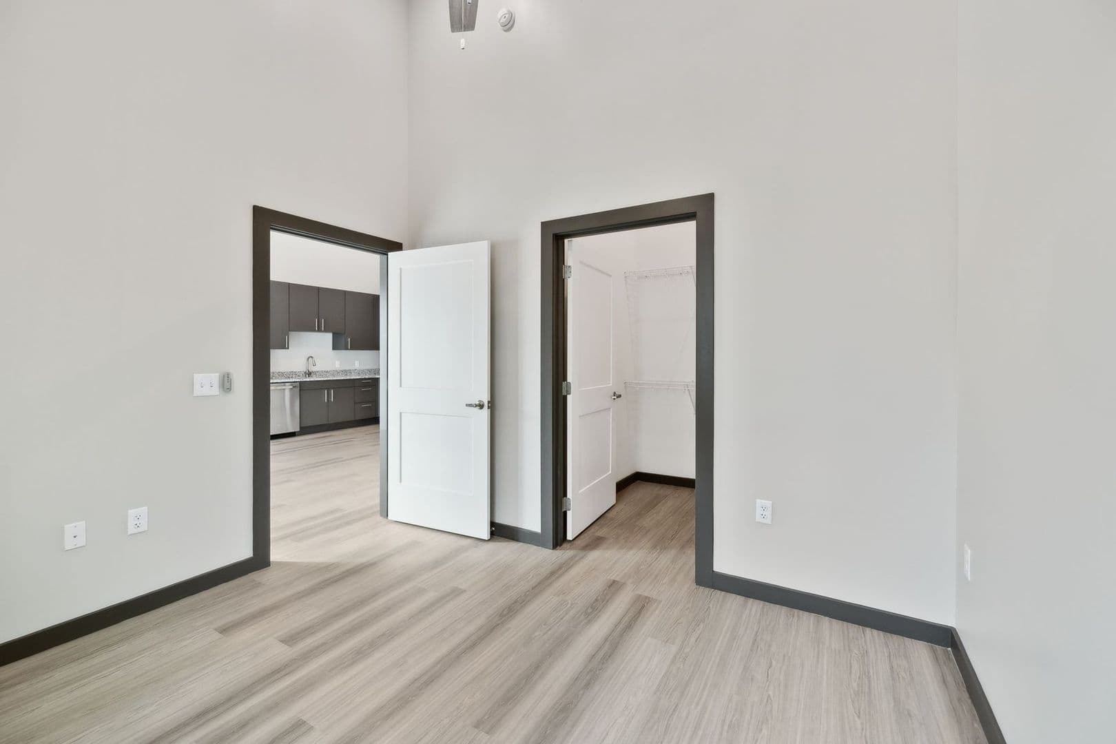 Chattanooga Apartment: 900 E. Main St