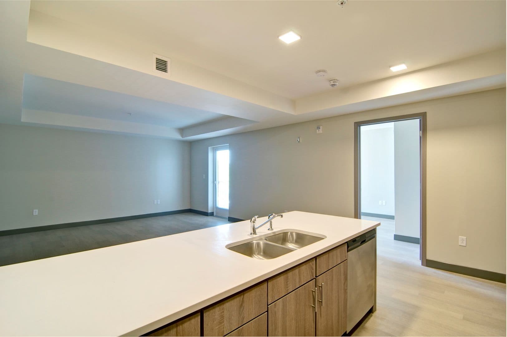 Chattanooga Apartment: 20 Cherokee Blvd
