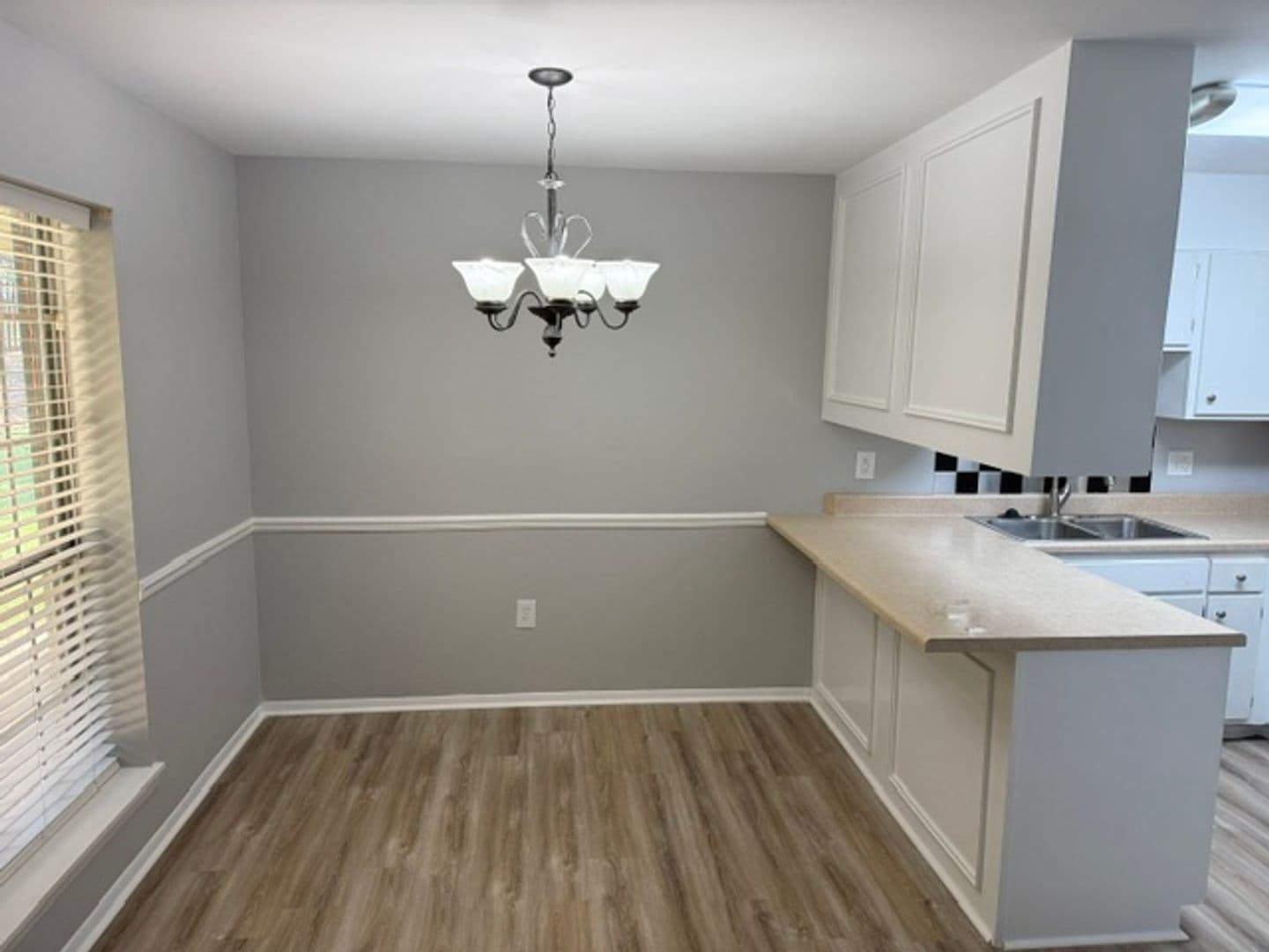 Chattanooga House: 900 Mountain Creek Rd