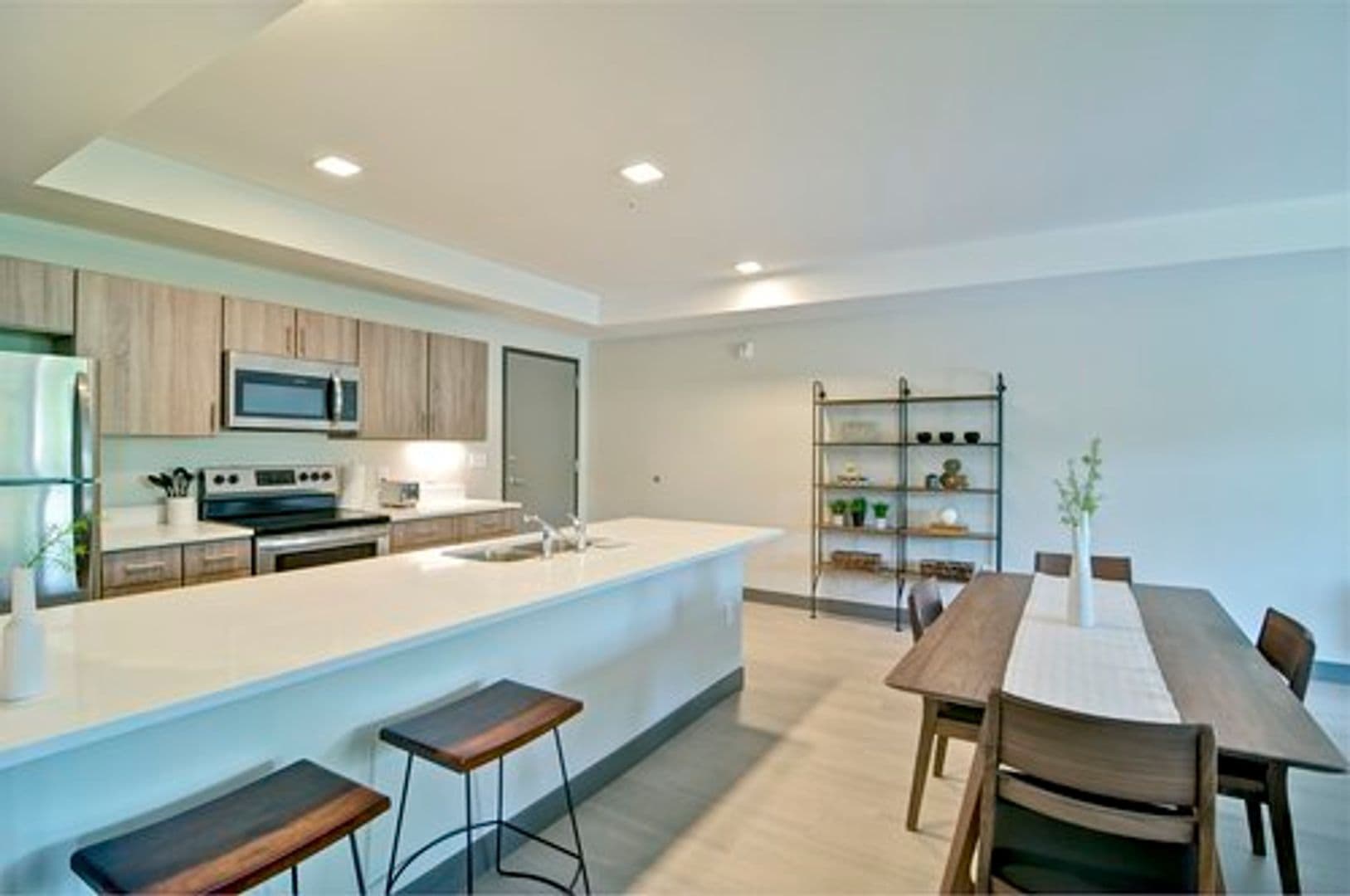 Chattanooga Apartment: 20 Cherokee Blvd