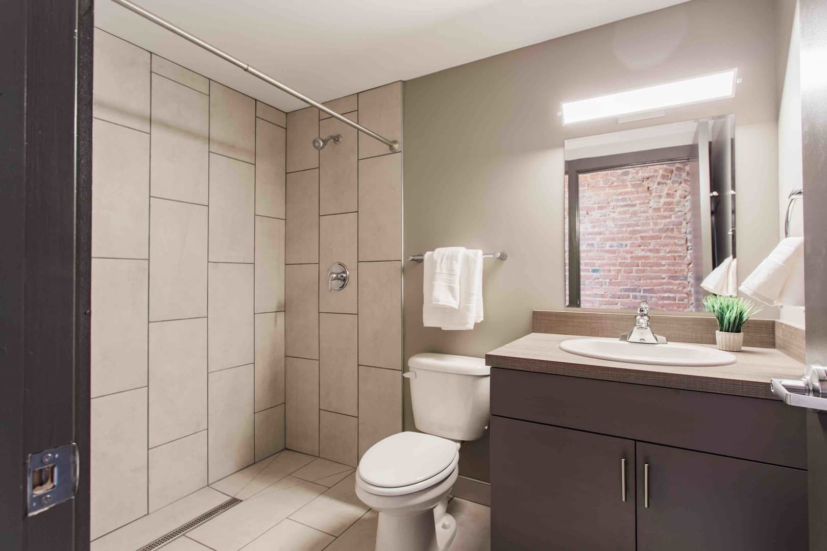 Chattanooga Apartment: 818 Georgia Ave