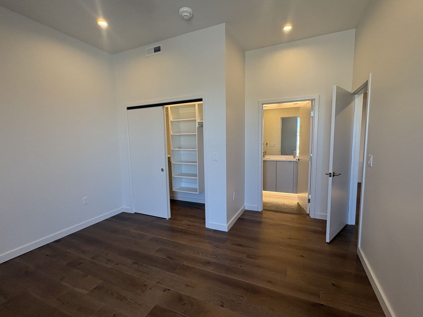 Chattanooga Apartment: 1939 Central Avenue