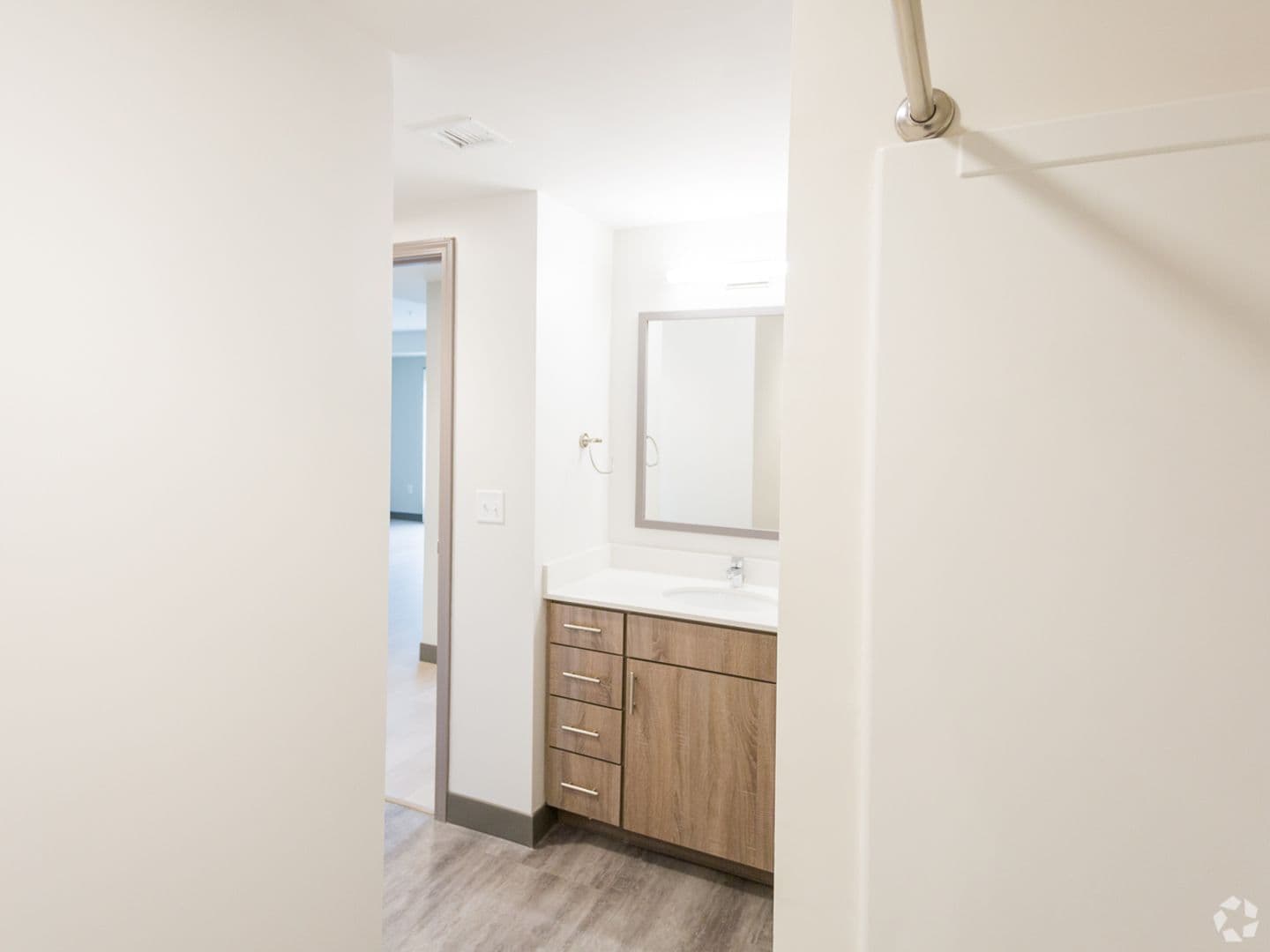 Chattanooga Apartment: 20 Cherokee Blvd