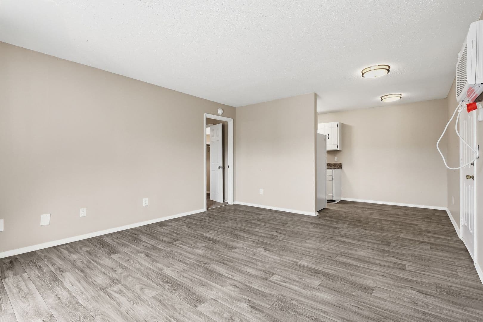 Red Bank Apartment: 220 Culver Street