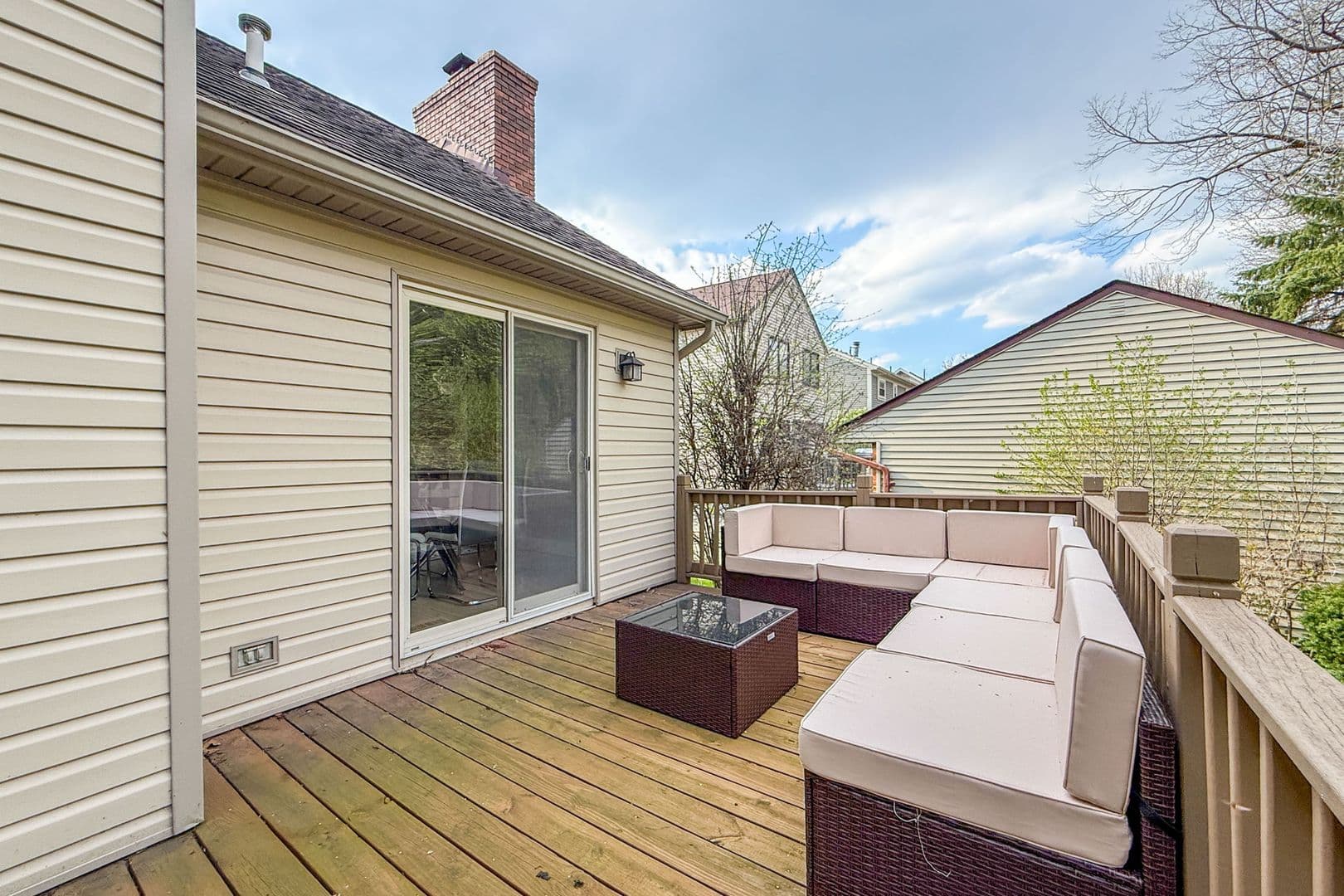 Birmingham House: 1669 Hanley Ct