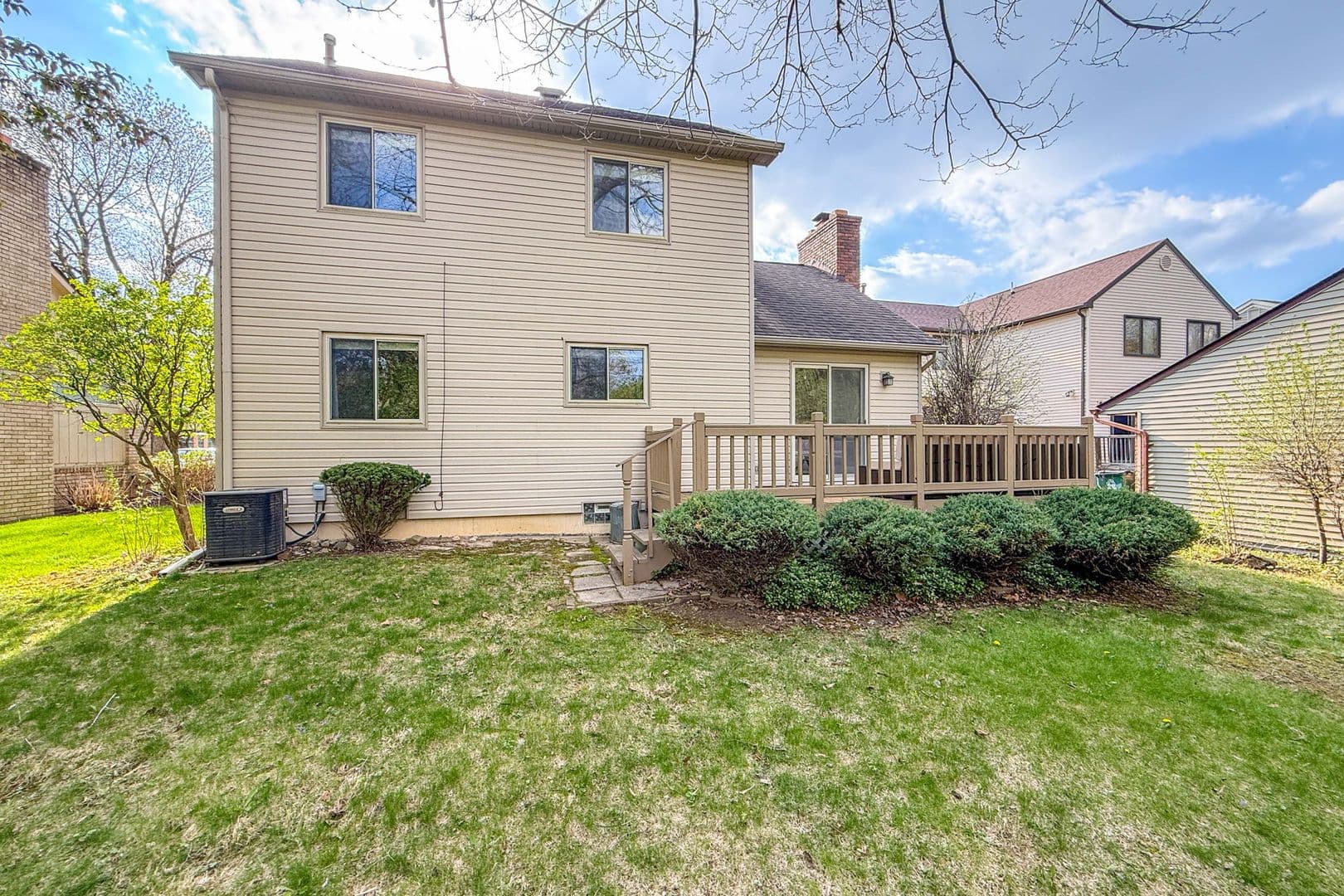 Birmingham House: 1669 Hanley Ct
