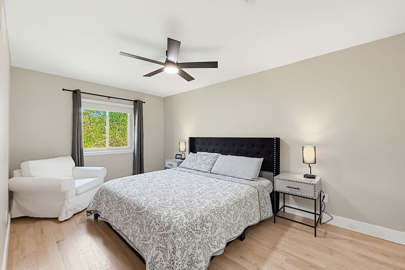 Birmingham House: 1669 Hanley Ct