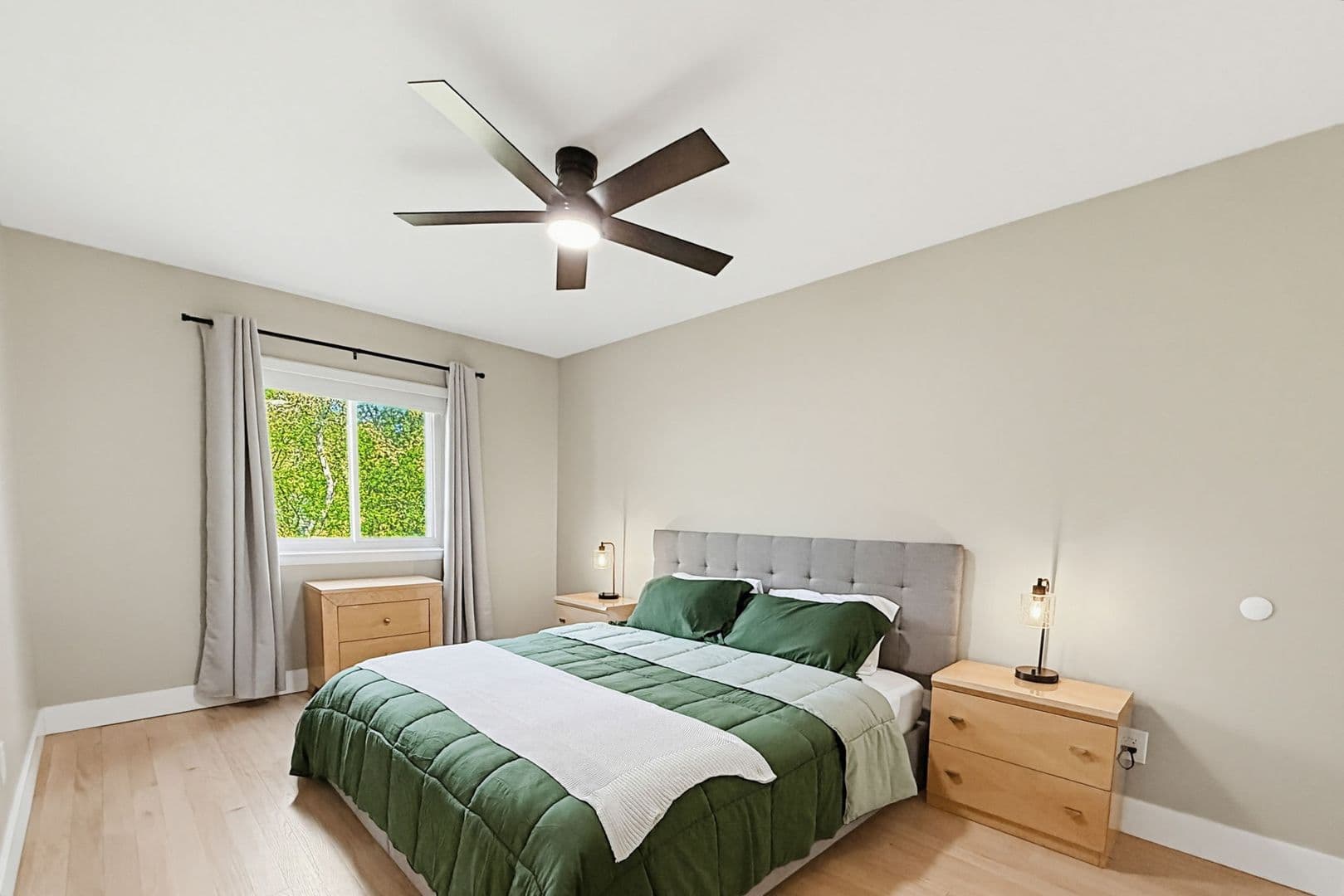Birmingham House: 1669 Hanley Ct