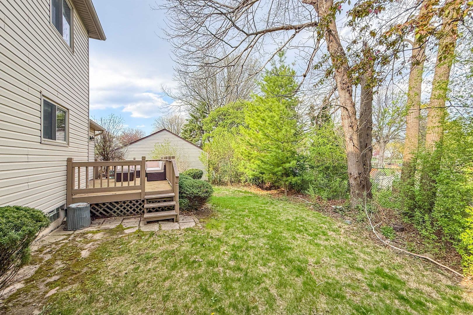 Birmingham House: 1669 Hanley Ct