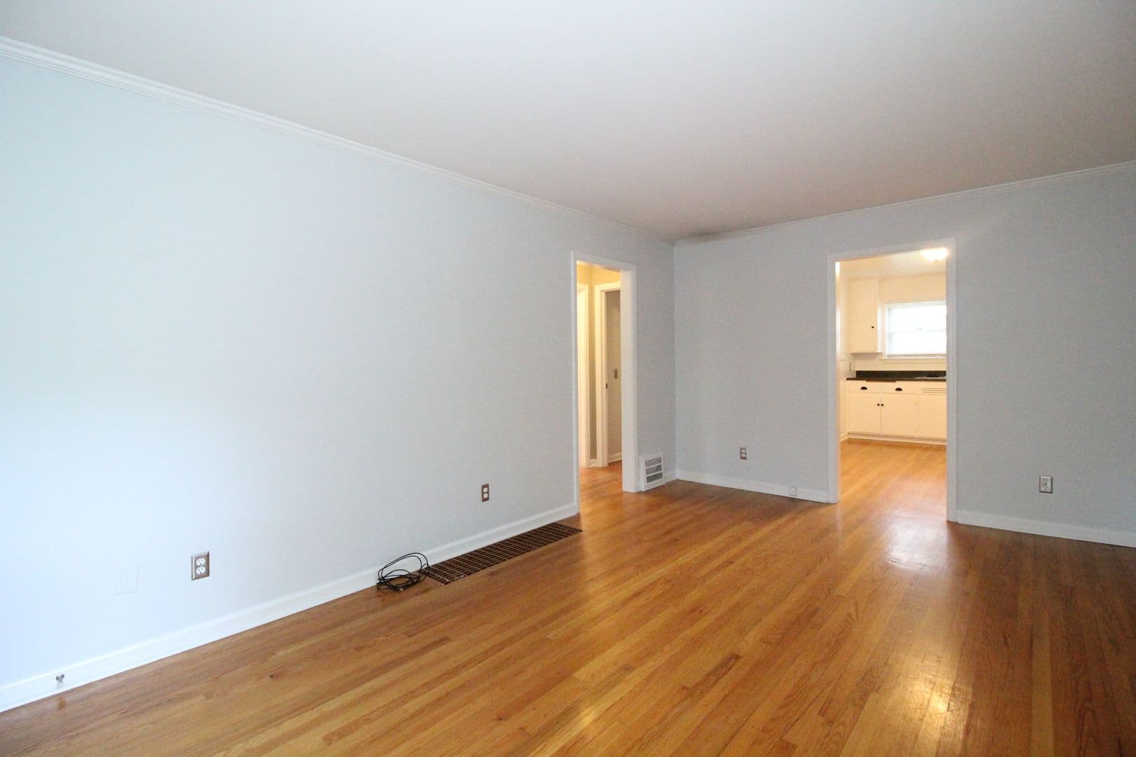 ROELAND PARK House: 5406 CEDAR STREET