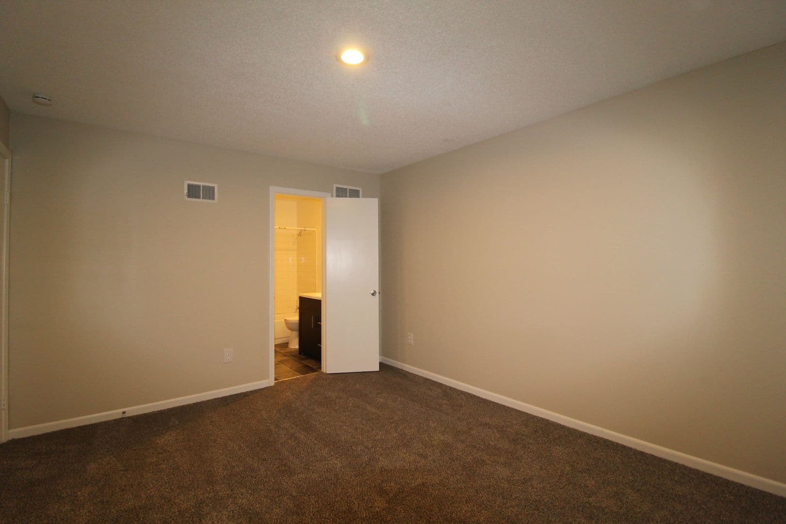 OLATHE Townhome: 107 S SAXONY DR