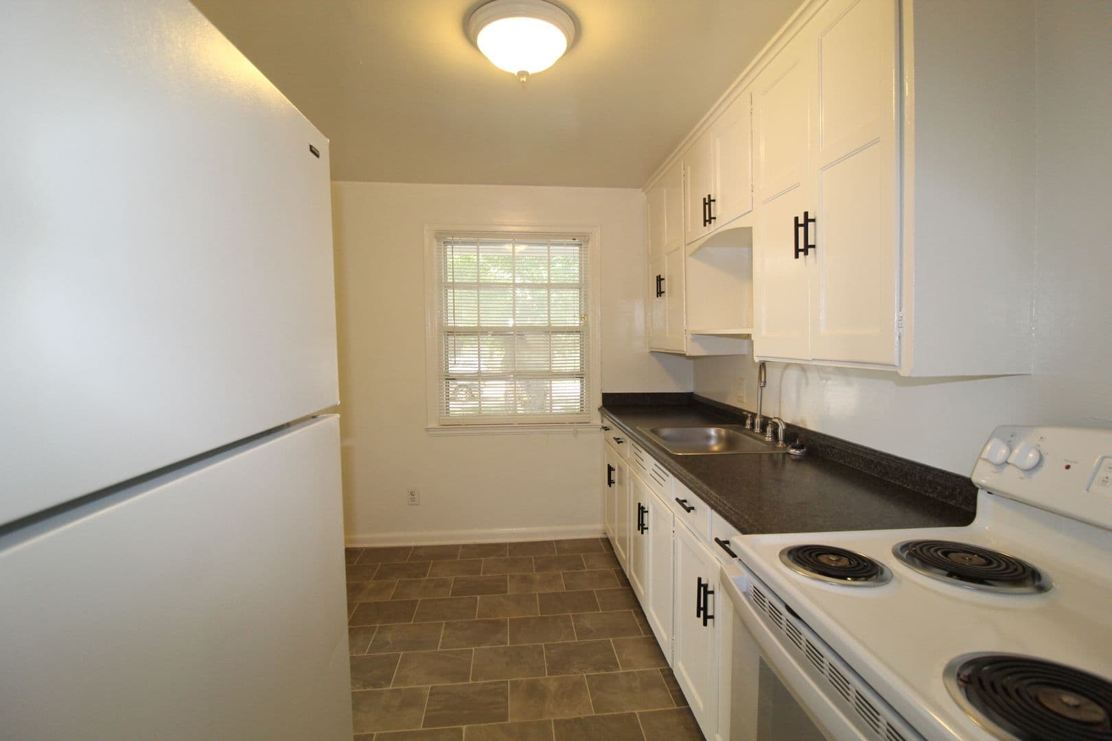 OLATHE Multiplex: 4412 S PARKWAY DR