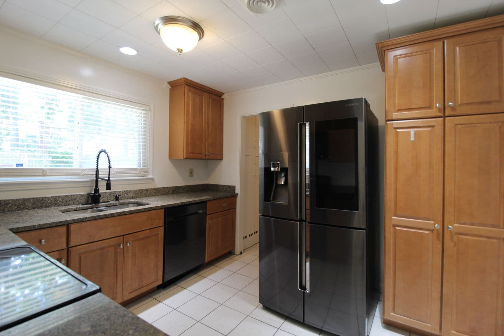 PRAIRIE VILLAGE House: 2206 SOMERSET DR