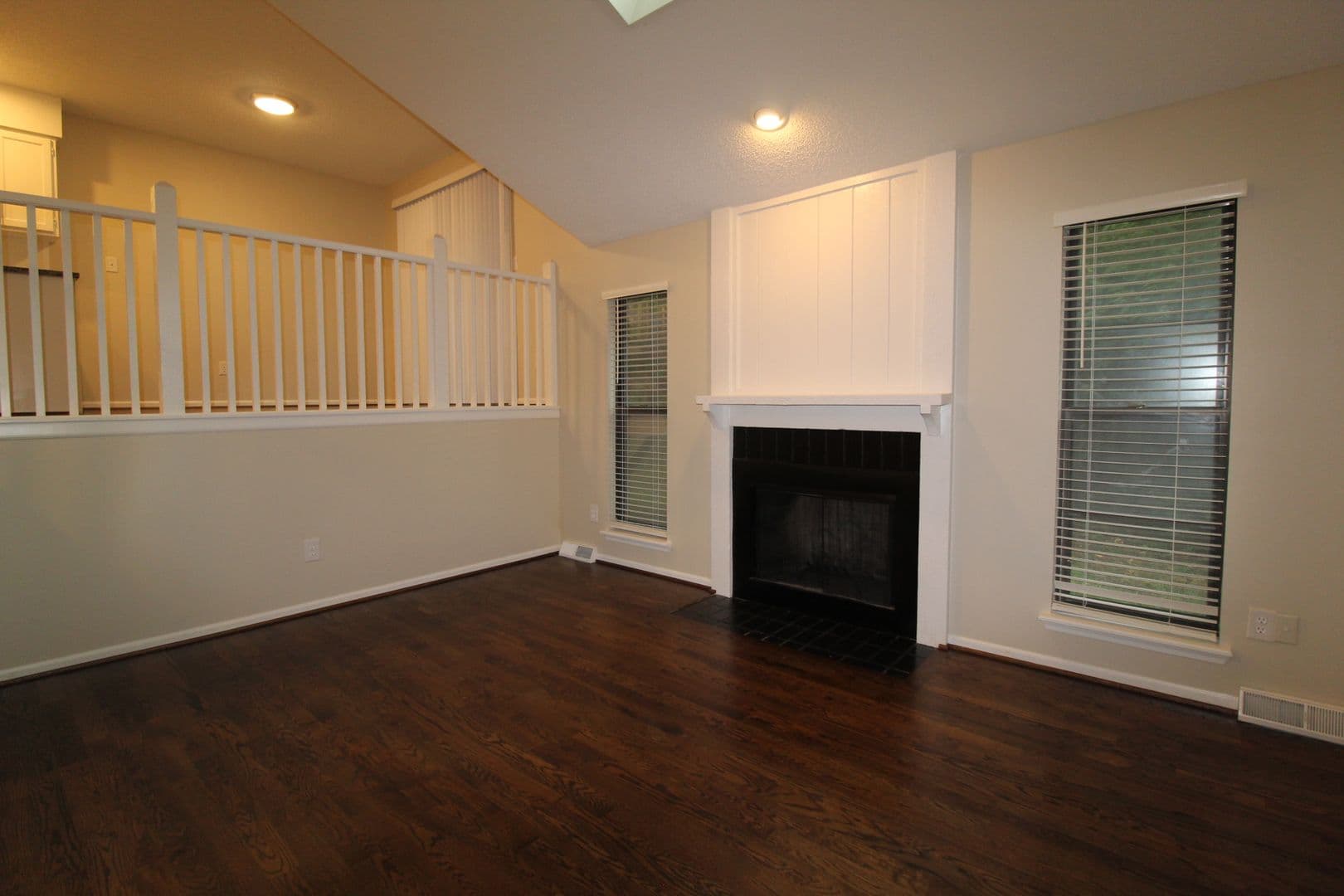 OLATHE Townhome: 107 S SAXONY DR