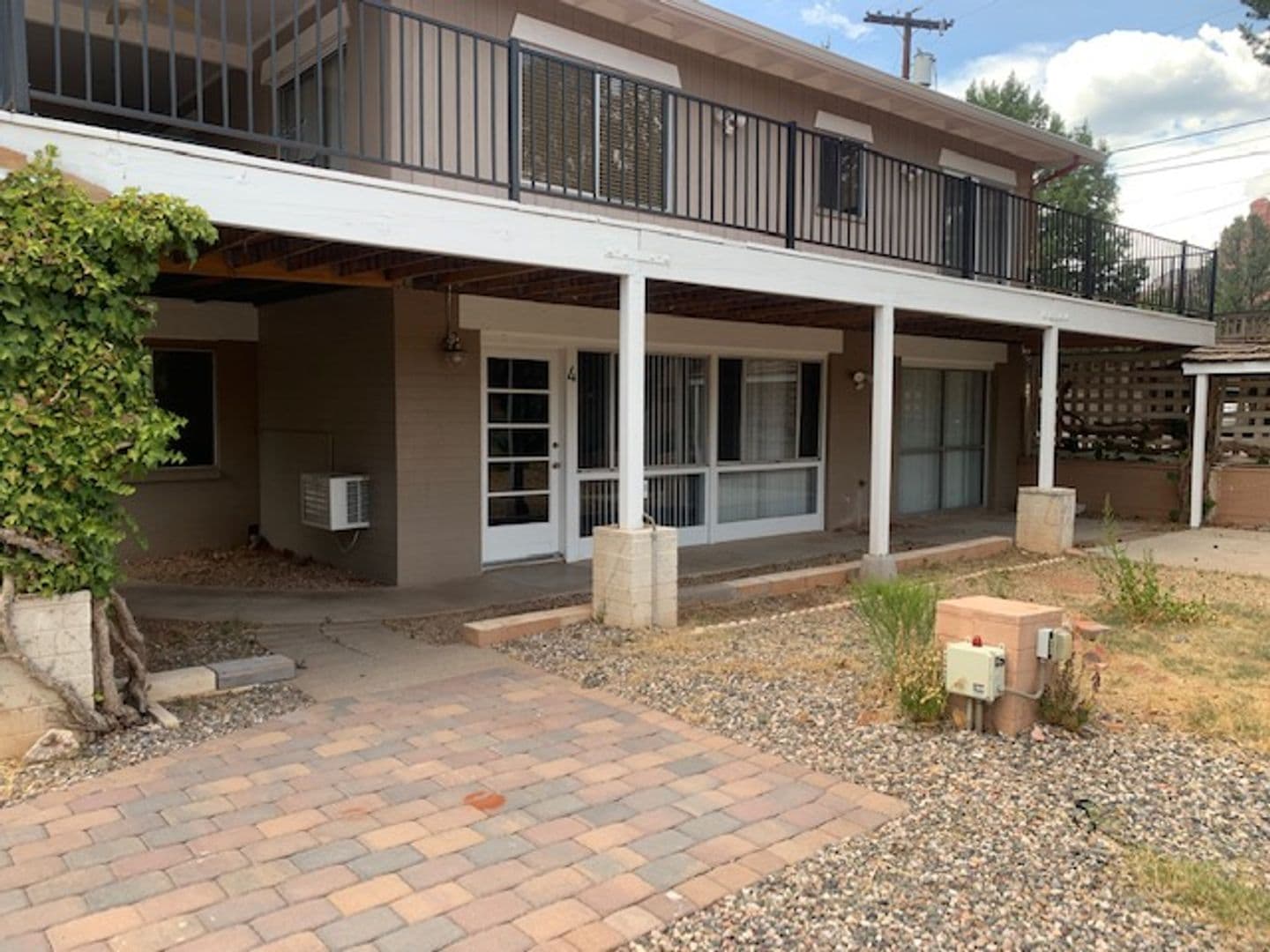 Sedona Apartment: 660 Jordan Road