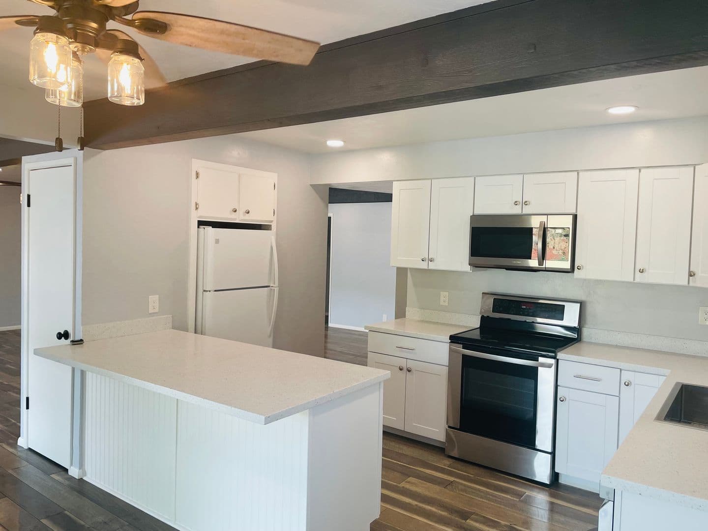 Sedona Apartment: 660 Jordan Road