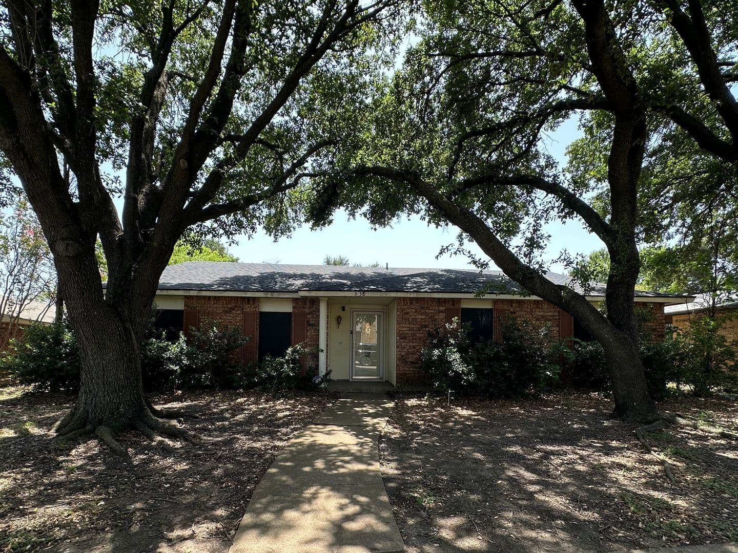 Dallas House: 3138 Tres Logos Ln