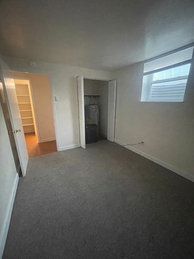 Spring Grove Apartment: 25 E Third Ave. (Building A-1 through L-6)